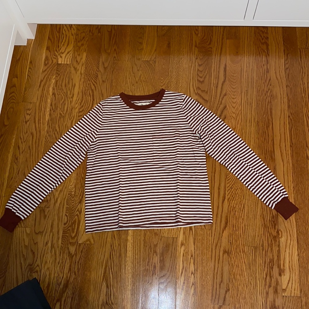 Brown and white long sleeve shirt